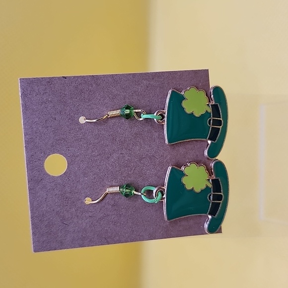 Jewelry - Irish Lucky Hat Earrings (Gold)